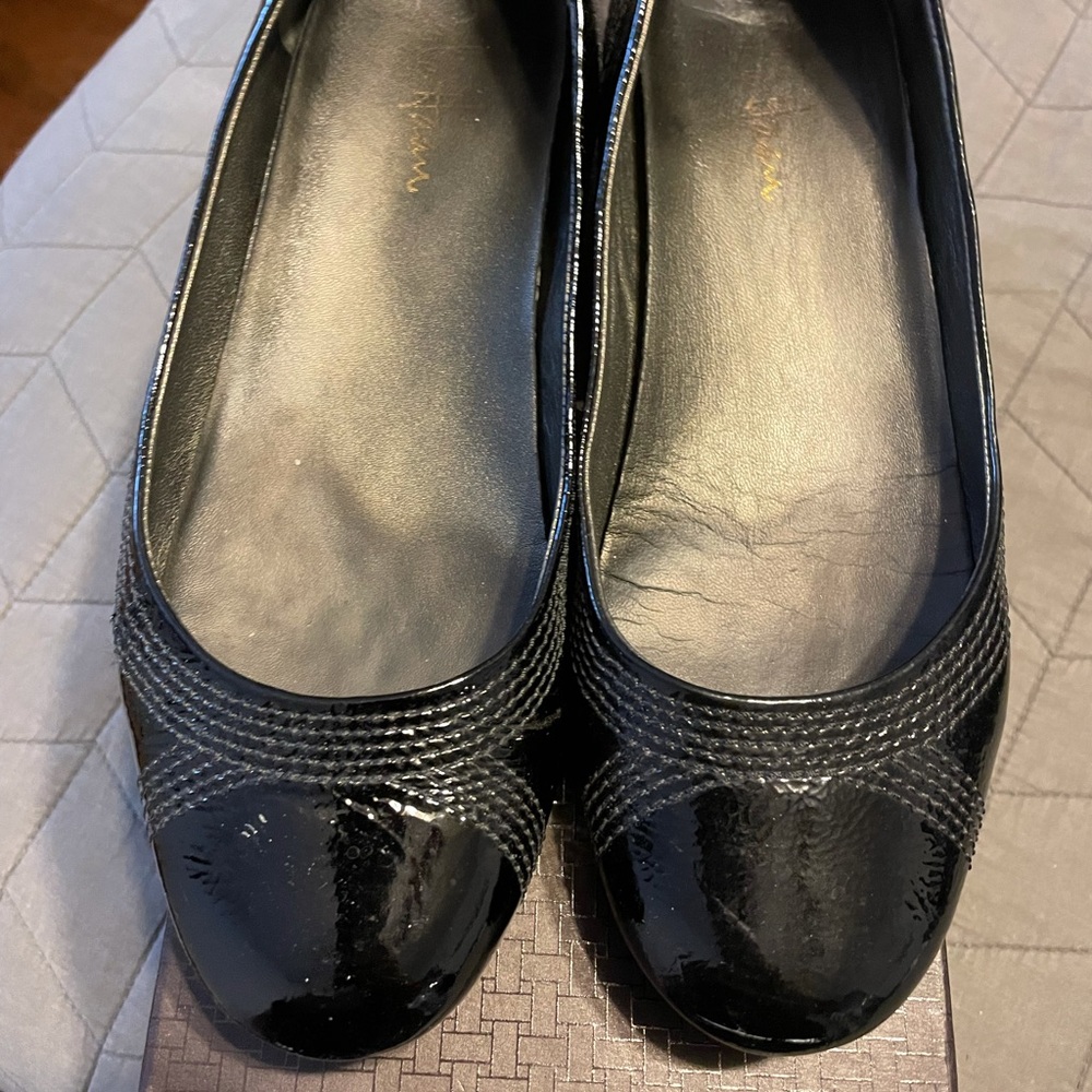 Cole HaanNike Air Patent flats size 7